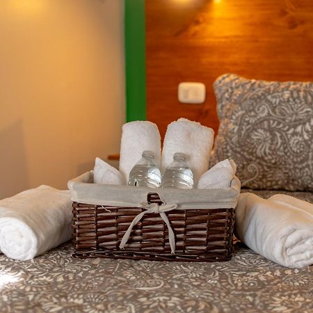 Alice Y Juancito Boutique Hotel Alajuela Bilik gambar