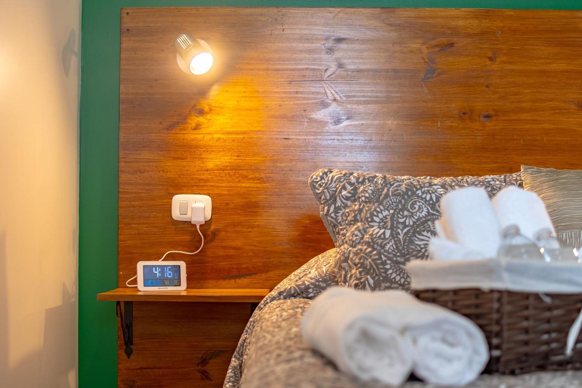 Alice Y Juancito Boutique Hotel Alajuela Bilik gambar