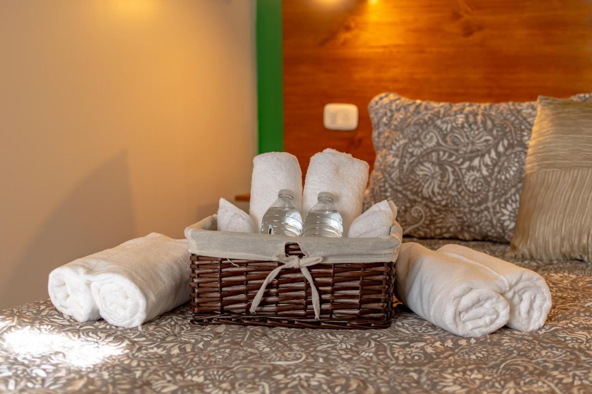 Alice Y Juancito Boutique Hotel Alajuela Bilik gambar